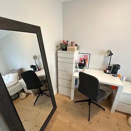 Sjarmerende Bolig Like Ved Togstasjonen *