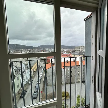 Sjarmerende Bolig Like Ved Togstasjonen Privat overnatting Bergen