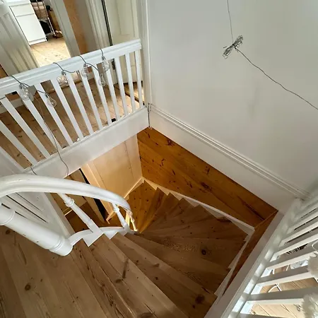 Ubytování v soukromí Sjarmerende Bolig Like Ved Togstasjonen