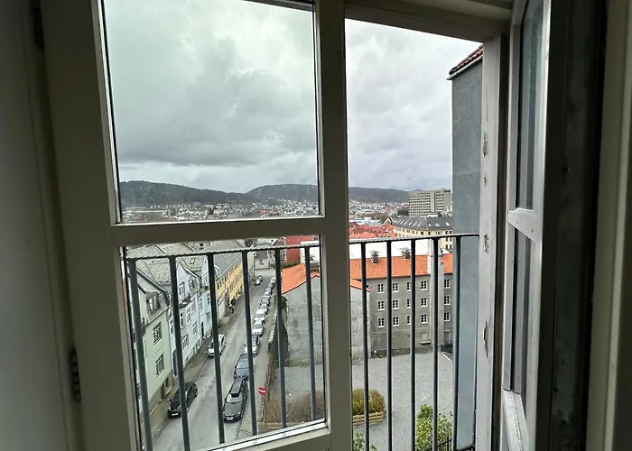 Sjarmerende Bolig Like Ved Togstasjonen Homestay Bergen