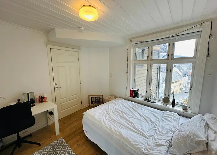 Sjarmerende Bolig Like Ved Togstasjonen *