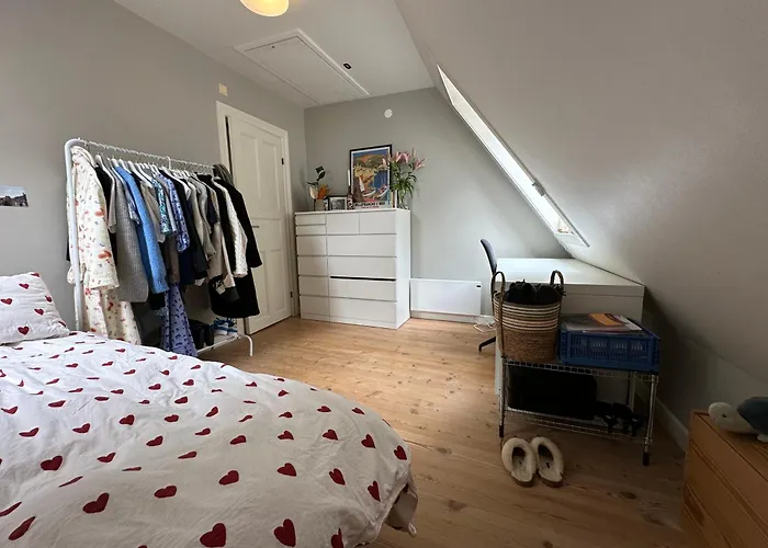 Sjarmerende Bolig Like Ved Togstasjonen 民宿