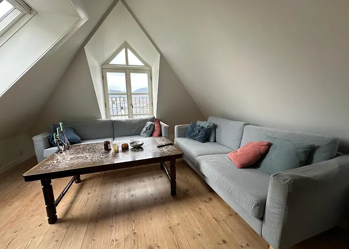 Sjarmerende Bolig Like Ved Togstasjonen Bergen