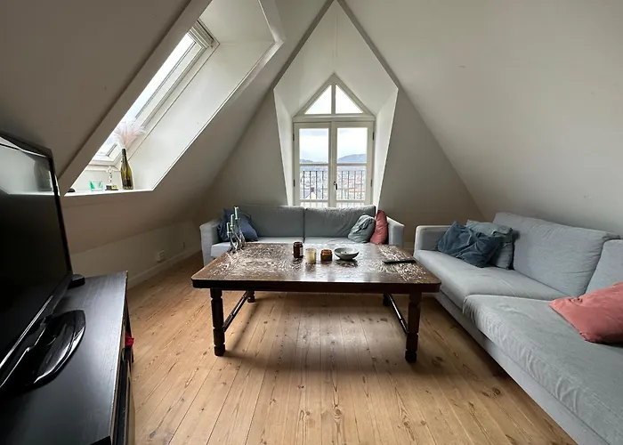 Sjarmerende Bolig Like Ved Togstasjonen