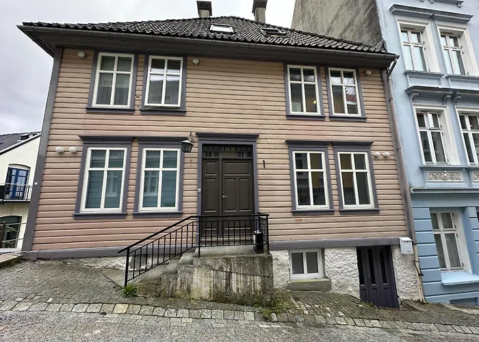 Sjarmerende Bolig Like Ved Togstasjonen 民宿 卑爾根